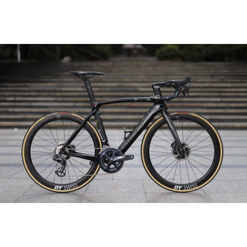 BIANCHI OLTRE XR4 DISC DT BLACK/GLOSSY