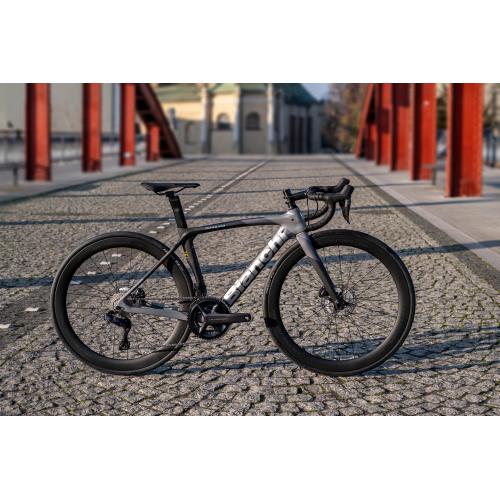 BIANCHI OLTRE XR3 DISC - ULTEGRA 8170